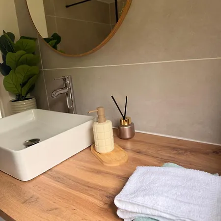 בית נופש Maison Avec Jardin Prive -