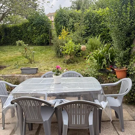 Maison Avec Jardin Prive - *